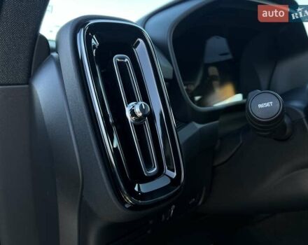 Черный Вольво XC40 Recharge, объемом двигателя 0 л и пробегом 62 тыс. км за 31500 $, фото 18 на Automoto.ua