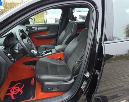 Чорний Вольво XC40 Recharge, об'ємом двигуна 0 л та пробігом 138 тис. км за 28800 $, фото 74 на Automoto.ua