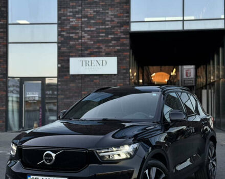 Черный Вольво XC40 Recharge, объемом двигателя 0 л и пробегом 38 тыс. км за 24800 $, фото 3 на Automoto.ua