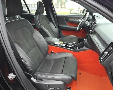 Чорний Вольво XC40 Recharge, об'ємом двигуна 0 л та пробігом 138 тис. км за 28800 $, фото 103 на Automoto.ua