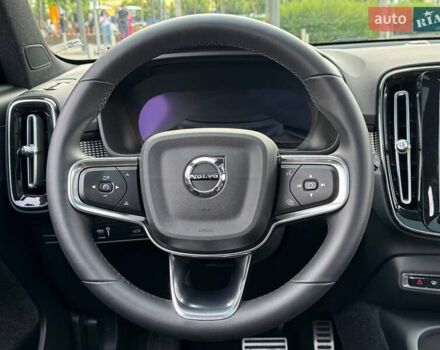 Черный Вольво XC40 Recharge, объемом двигателя 0 л и пробегом 17 тыс. км за 28490 $, фото 14 на Automoto.ua