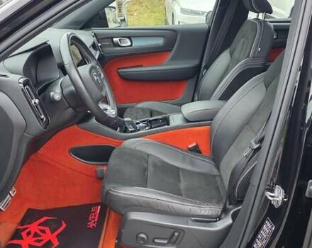 Чорний Вольво XC40 Recharge, об'ємом двигуна 0 л та пробігом 138 тис. км за 28800 $, фото 71 на Automoto.ua
