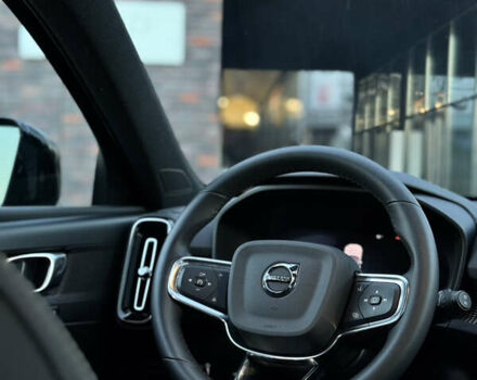 Черный Вольво XC40 Recharge, объемом двигателя 0 л и пробегом 38 тыс. км за 24800 $, фото 43 на Automoto.ua