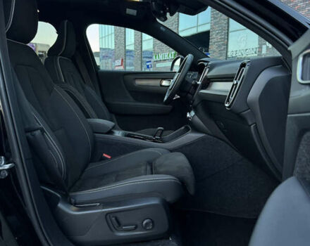 Черный Вольво XC40 Recharge, объемом двигателя 0 л и пробегом 38 тыс. км за 24800 $, фото 73 на Automoto.ua