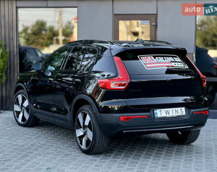 Черный Вольво XC40 Recharge, объемом двигателя 0 л и пробегом 37 тыс. км за 30900 $, фото 5 на Automoto.ua