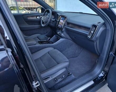 Черный Вольво XC40 Recharge, объемом двигателя 0 л и пробегом 36 тыс. км за 34990 $, фото 54 на Automoto.ua