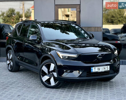 Черный Вольво XC40 Recharge, объемом двигателя 0 л и пробегом 37 тыс. км за 30900 $, фото 2 на Automoto.ua