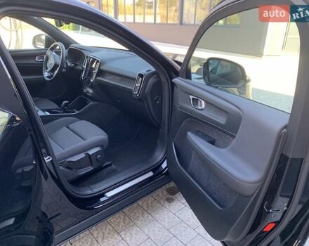 Черный Вольво XC40 Recharge, объемом двигателя 0 л и пробегом 26 тыс. км за 31000 $, фото 10 на Automoto.ua