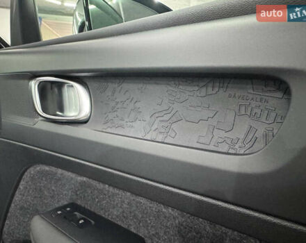 Чорний Вольво XC40 Recharge, об'ємом двигуна 0 л та пробігом 1 тис. км за 30750 $, фото 42 на Automoto.ua