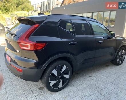Черный Вольво XC40 Recharge, объемом двигателя 0 л и пробегом 26 тыс. км за 31000 $, фото 7 на Automoto.ua