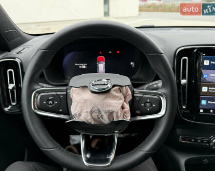 Вольво XC40 Recharge, об'ємом двигуна 0 л та пробігом 63 тис. км за 18600 $, фото 25 на Automoto.ua