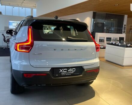 Вольво XC40 Recharge, об'ємом двигуна 0 л та пробігом 0 тис. км за 55350 $, фото 5 на Automoto.ua