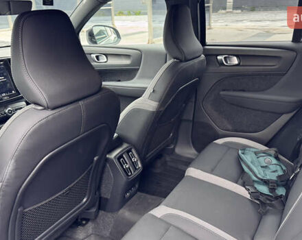 Вольво XC40 Recharge, объемом двигателя 0 л и пробегом 6 тыс. км за 30999 $, фото 11 на Automoto.ua