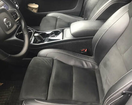 Сірий Вольво XC40 Recharge, об'ємом двигуна 0 л та пробігом 97 тис. км за 26900 $, фото 13 на Automoto.ua