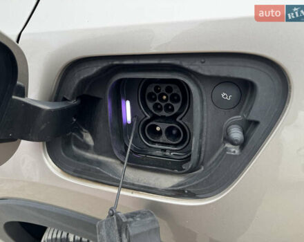 Серый Вольво XC40 Recharge, объемом двигателя 0 л и пробегом 193 тыс. км за 24500 $, фото 24 на Automoto.ua