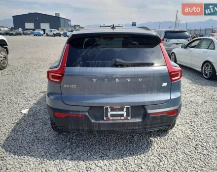 Серый Вольво XC40 Recharge, объемом двигателя 0 л и пробегом 48 тыс. км за 11250 $, фото 4 на Automoto.ua