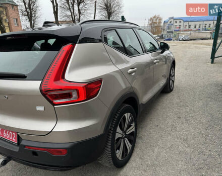 Серый Вольво XC40 Recharge, объемом двигателя 0 л и пробегом 193 тыс. км за 24500 $, фото 6 на Automoto.ua