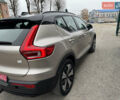 Серый Вольво XC40 Recharge, объемом двигателя 0 л и пробегом 193 тыс. км за 24500 $, фото 6 на Automoto.ua
