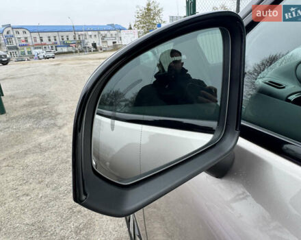 Серый Вольво XC40 Recharge, объемом двигателя 0 л и пробегом 193 тыс. км за 24500 $, фото 26 на Automoto.ua