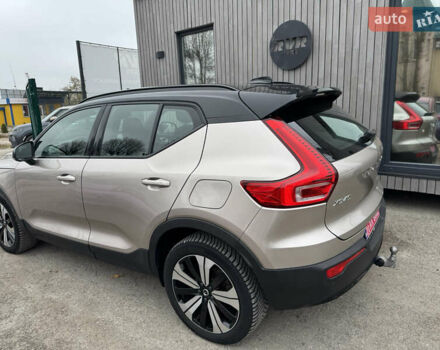 Серый Вольво XC40 Recharge, объемом двигателя 0 л и пробегом 193 тыс. км за 24500 $, фото 9 на Automoto.ua