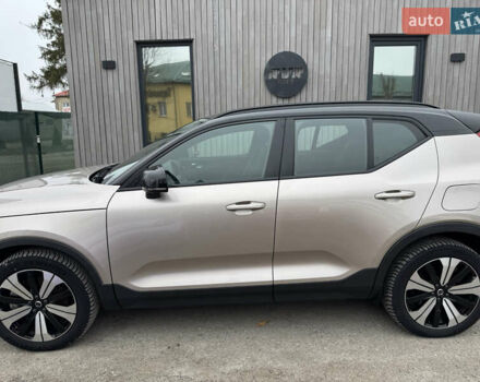 Серый Вольво XC40 Recharge, объемом двигателя 0 л и пробегом 193 тыс. км за 24500 $, фото 5 на Automoto.ua