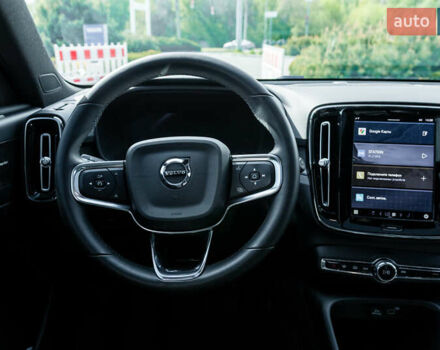 Серый Вольво XC40 Recharge, объемом двигателя 0 л и пробегом 38 тыс. км за 39900 $, фото 13 на Automoto.ua