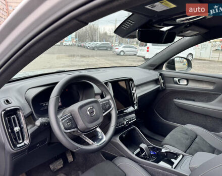 Сірий Вольво XC40 Recharge, об'ємом двигуна 0 л та пробігом 31 тис. км за 31500 $, фото 13 на Automoto.ua