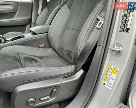 Сірий Вольво XC40 Recharge, об'ємом двигуна 0 л та пробігом 31 тис. км за 31500 $, фото 14 на Automoto.ua