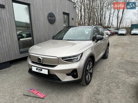 Серый Вольво XC40 Recharge, объемом двигателя 0 л и пробегом 193 тыс. км за 24500 $, фото 1 на Automoto.ua