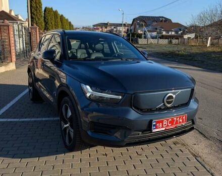 Синий Вольво XC40 Recharge, объемом двигателя 0 л и пробегом 21 тыс. км за 27200 $, фото 2 на Automoto.ua