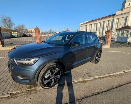 Синий Вольво XC40 Recharge, объемом двигателя 0 л и пробегом 21 тыс. км за 27200 $, фото 5 на Automoto.ua