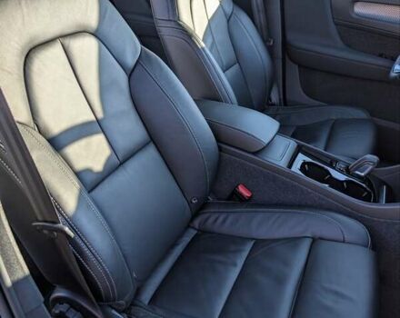 Синий Вольво XC40 Recharge, объемом двигателя 0 л и пробегом 21 тыс. км за 27200 $, фото 45 на Automoto.ua