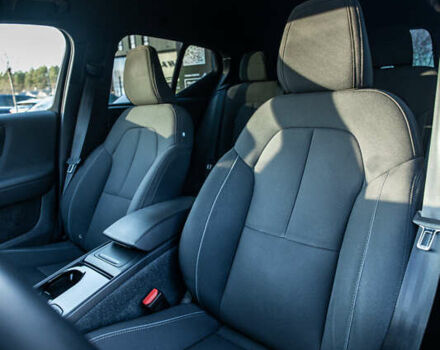 Синий Вольво XC40 Recharge, объемом двигателя 0 л и пробегом 158 тыс. км за 23800 $, фото 23 на Automoto.ua