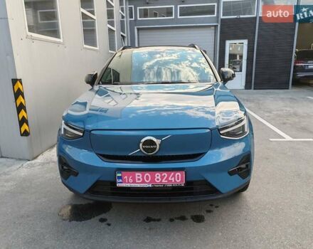 Синий Вольво XC40 Recharge, объемом двигателя 0 л и пробегом 15 тыс. км за 31999 $, фото 6 на Automoto.ua