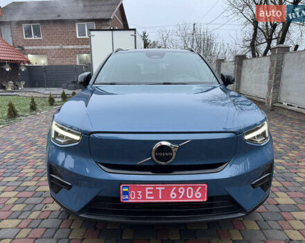 Синий Вольво XC40 Recharge, объемом двигателя 0 л и пробегом 23 тыс. км за 25300 $, фото 4 на Automoto.ua
