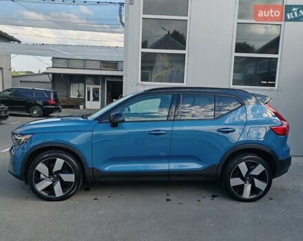 Синий Вольво XC40 Recharge, объемом двигателя 0 л и пробегом 15 тыс. км за 31999 $, фото 2 на Automoto.ua