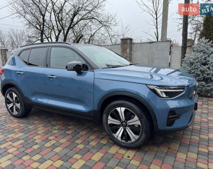 Синий Вольво XC40 Recharge, объемом двигателя 0 л и пробегом 23 тыс. км за 25300 $, фото 31 на Automoto.ua