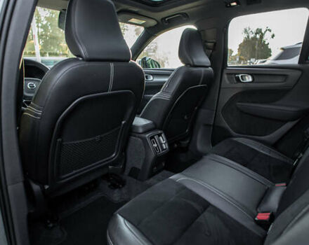 Зелений Вольво XC40 Recharge, об'ємом двигуна 0 л та пробігом 85 тис. км за 29800 $, фото 15 на Automoto.ua