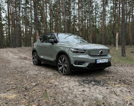 Зеленый Вольво XC40 Recharge, объемом двигателя 0 л и пробегом 43 тыс. км за 35999 $, фото 12 на Automoto.ua