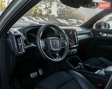 Зелений Вольво XC40 Recharge, об'ємом двигуна 0 л та пробігом 85 тис. км за 29800 $, фото 9 на Automoto.ua