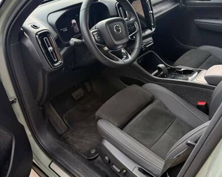 Зеленый Вольво XC40 Recharge, объемом двигателя 0 л и пробегом 87 тыс. км за 25700 $, фото 10 на Automoto.ua
