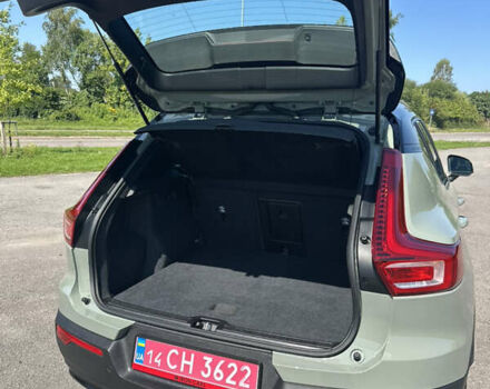 Зеленый Вольво XC40 Recharge, объемом двигателя 0 л и пробегом 70 тыс. км за 28500 $, фото 8 на Automoto.ua