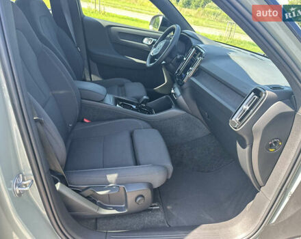 Зеленый Вольво XC40 Recharge, объемом двигателя 0 л и пробегом 70 тыс. км за 28500 $, фото 12 на Automoto.ua