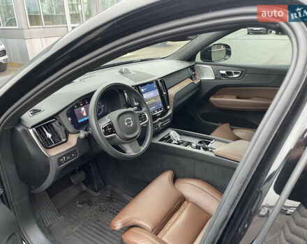 Вольво XC60 Recharge, объемом двигателя 1.97 л и пробегом 40 тыс. км за 49000 $, фото 7 на Automoto.ua