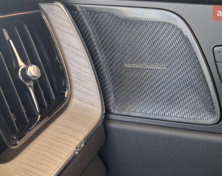 купить новое авто Вольво XC60 Recharge 2025 года от официального дилера ТзОВ «Імпері Моторз» Вольво фото
