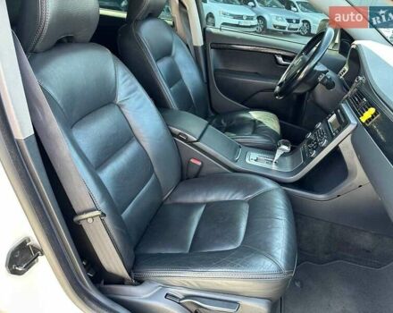 Белый Вольво XC70 Cross Country, объемом двигателя 2.4 л и пробегом 270 тыс. км за 11990 $, фото 30 на Automoto.ua