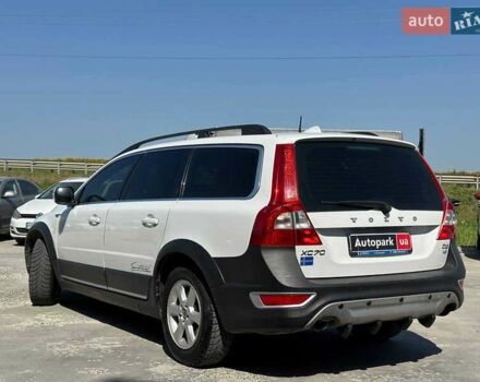 Белый Вольво XC70 Cross Country, объемом двигателя 2.4 л и пробегом 270 тыс. км за 11990 $, фото 5 на Automoto.ua