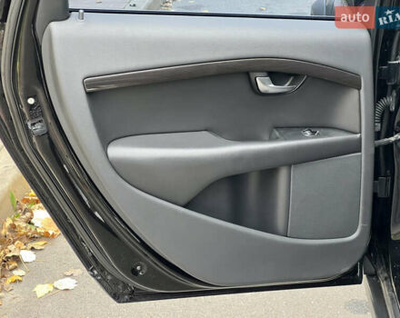 Черный Вольво XC70 Cross Country, объемом двигателя 2.4 л и пробегом 317 тыс. км за 10999 $, фото 36 на Automoto.ua