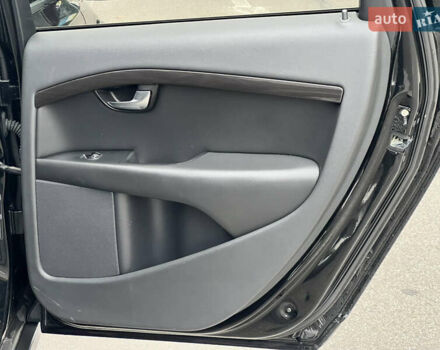 Черный Вольво XC70 Cross Country, объемом двигателя 2.4 л и пробегом 317 тыс. км за 10999 $, фото 41 на Automoto.ua