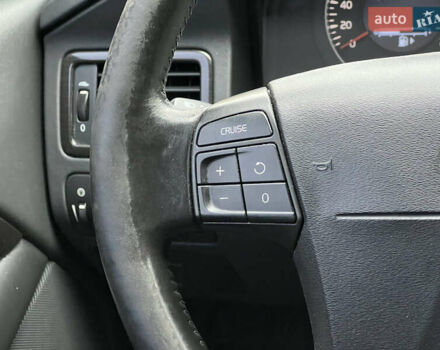 Черный Вольво XC70 Cross Country, объемом двигателя 2.4 л и пробегом 317 тыс. км за 10700 $, фото 31 на Automoto.ua